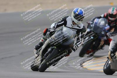 media/Sep-10-2023-SoCal Trackdays (Sun) [[6b4faecef6]]/Turn 10 (8am)/